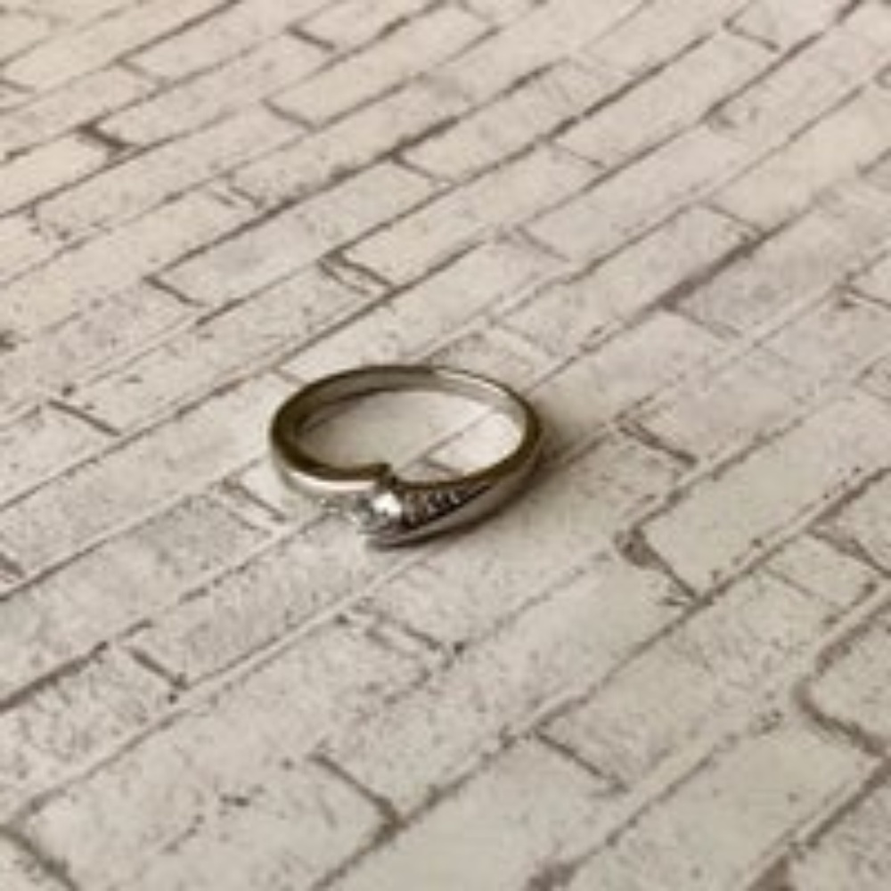 NEW 925SILVER WG OVERLAY ROUND CUT MOISSANITE RING - Picture 7 of 8